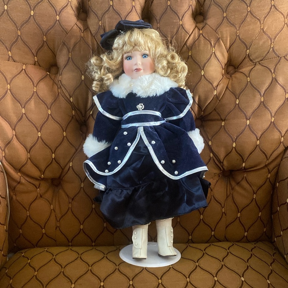 Doll — Vintage “16 W Blonde Edition